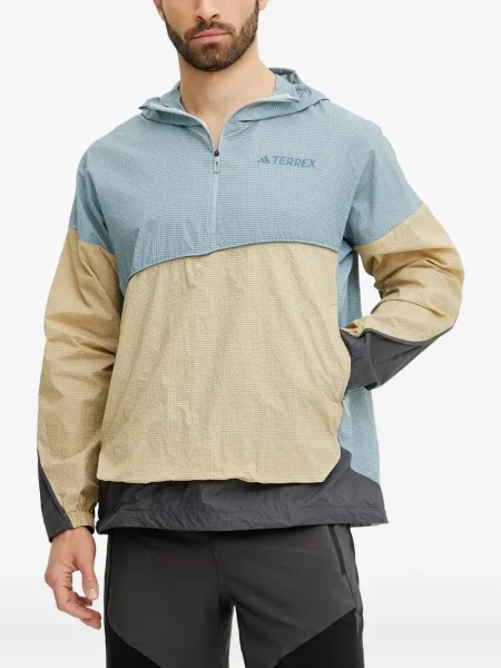 Маратонки Adidas Terrex с връзки на райета с дантела червено