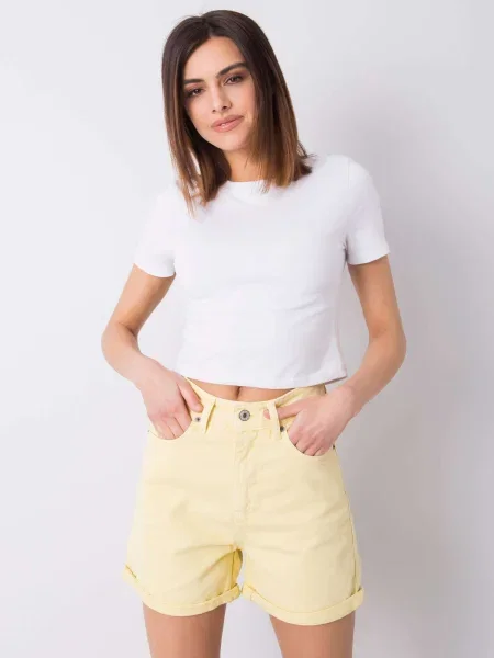 Pantaloni scurți din denim Fashionhunters galben