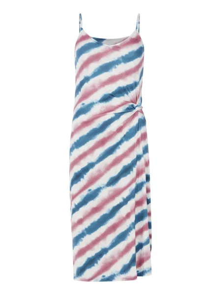 Obleka obleka Protest