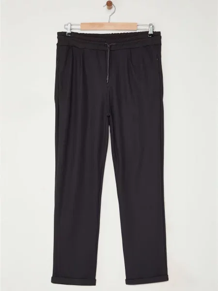 Chinos Trendyol černé