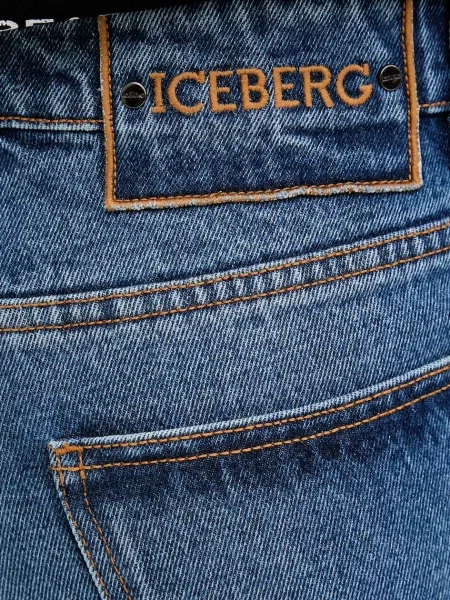 Джинсы Iceberg