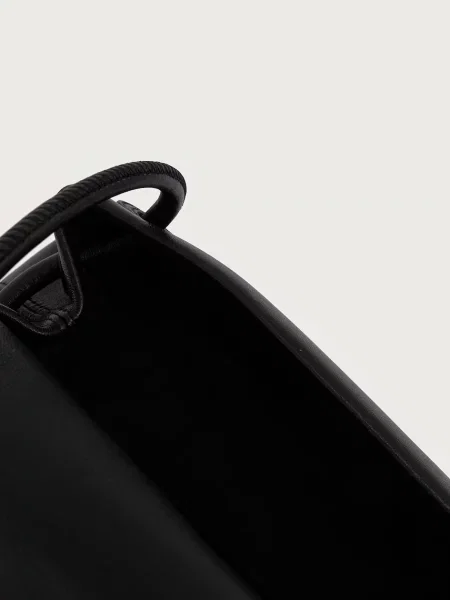 Кожаная сумка через плечо Trussardi