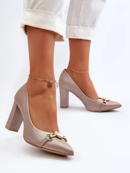 Usnjene salonarji Zazoo z perlami z vzorcem srca