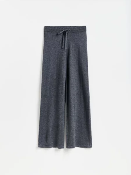 Reserved Pantaloni din lână merinos gri-închis gri