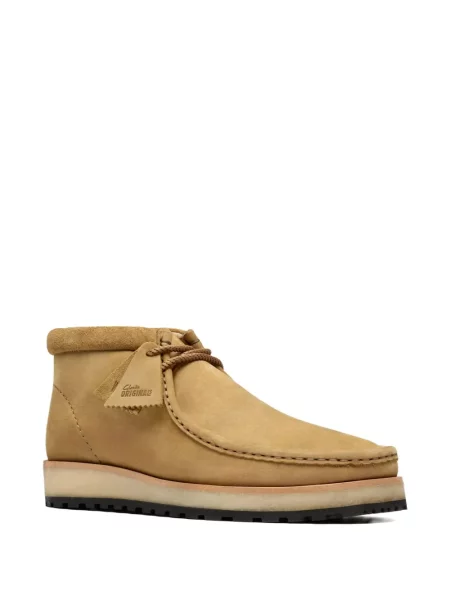 Велурени боти Clarks Originals с връзки кафяво