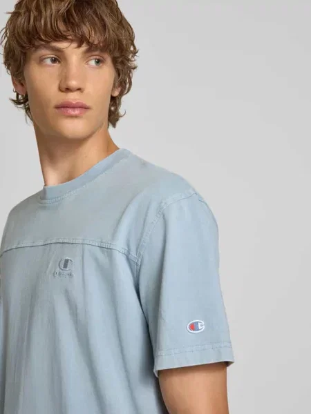 T-shirt z naszywką z logo Champion