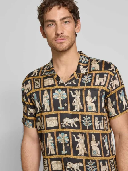 Koszula casualowa o kroju regular fit z kieszenią na piersi model ‘Mesopotamia’ Boardies czarna