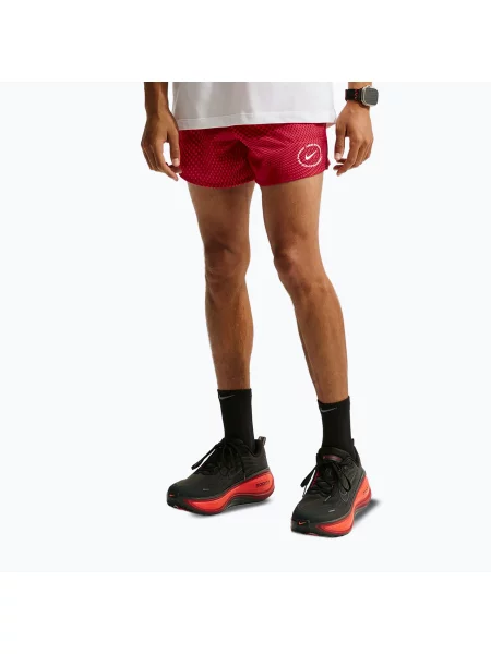 Pantaloni scurți de alergare pentru bărbați Nike Stride fusion red roșu