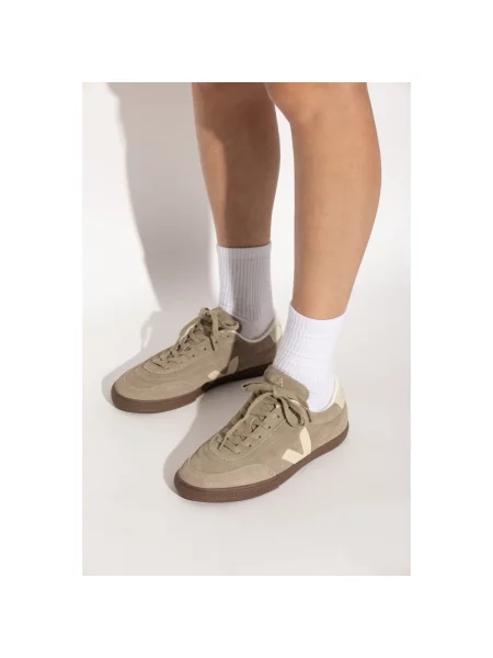 Sneakersy Veja zamszowe brązowe