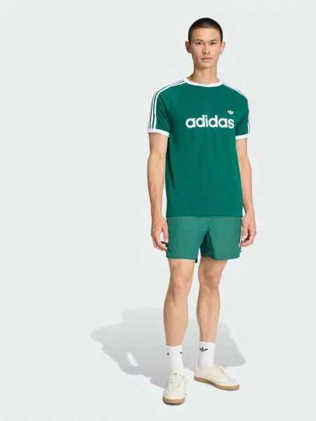 Футболка adidas Adicolor зелений