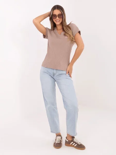 Bluză Relevance cu inscripții bej