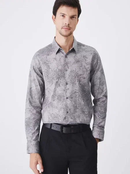 Риза Medicine мъжка с кройка по тялото с класическа яка сиво