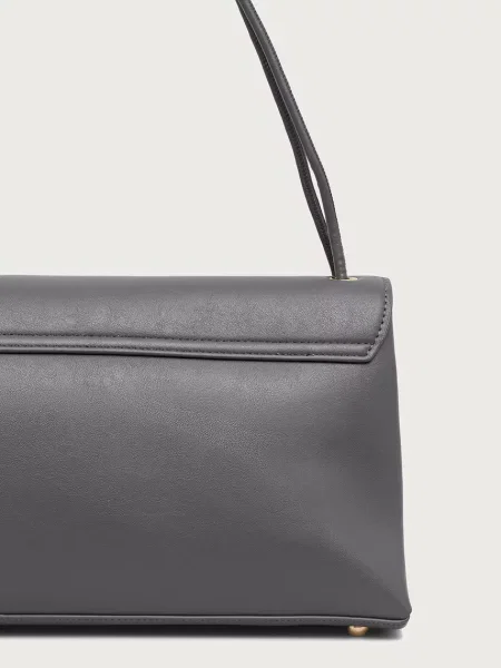 Кожаная сумка Valentino Bags