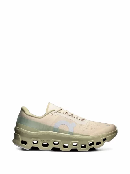 Sneakerși On