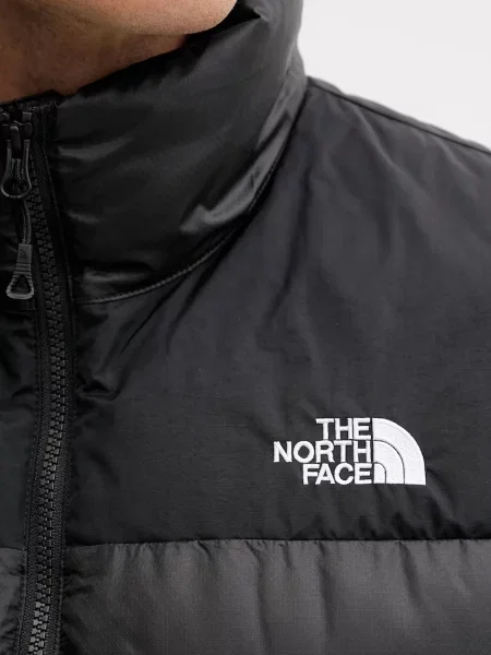 Пуховый жилет The North Face черный