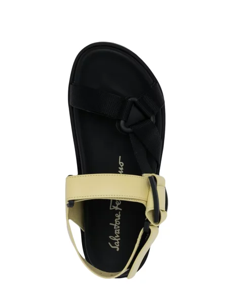 Sandale Ferragamo galben