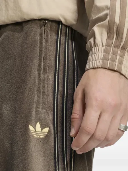 Geacă Adidas cu dungi alergare maro