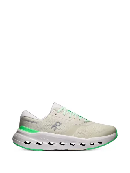 Sneakerși On