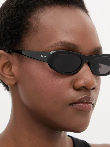 VOGUE Eyewear Napszemüveg fekete