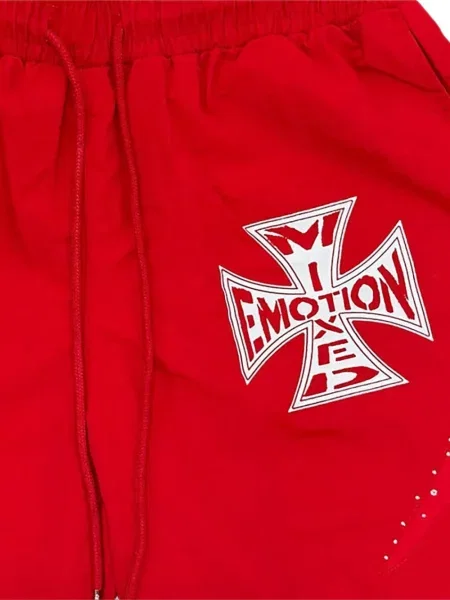 Шорти Mixed Emotion с принт червено