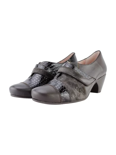 Pantofi Piesanto maro