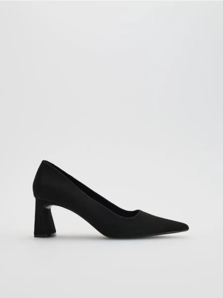 Туфли Reserved на толстом каблуке черные