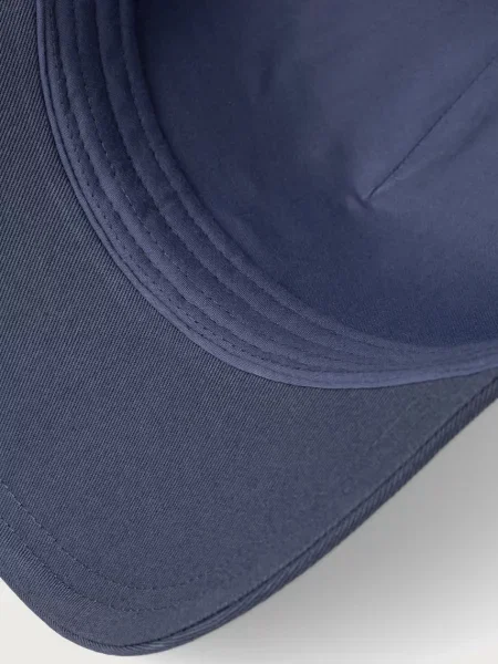 Кепка Armani Exchange