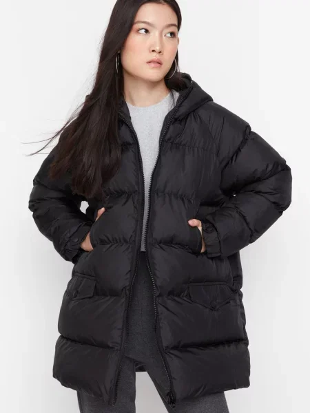 Geacă Trendyol negru