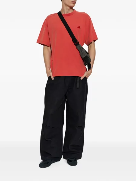 Pantaloni Adidas cu imagine roz