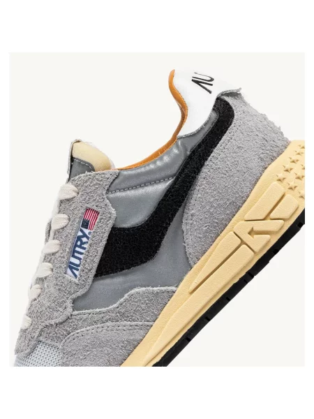 Sneakersy Autry beżowe