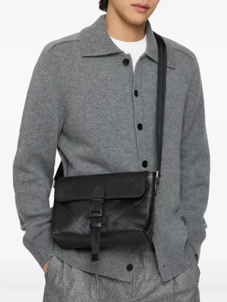 Geantă Burberry în carouri negru
