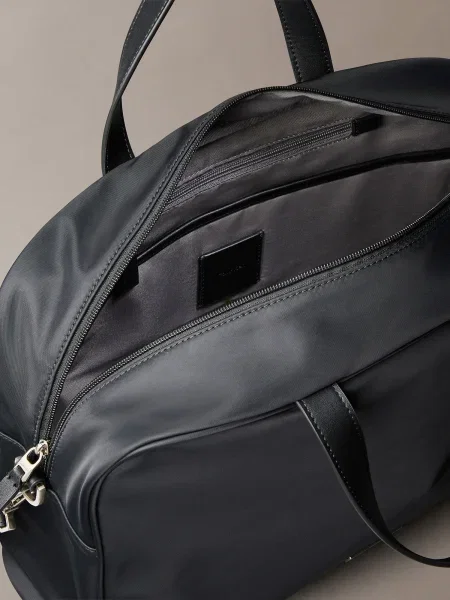 Geantă pentru laptop Calvin Klein Sleek Large Commuter negru