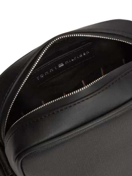 Crossbody taška Tommy Hilfiger s autogramem černá
