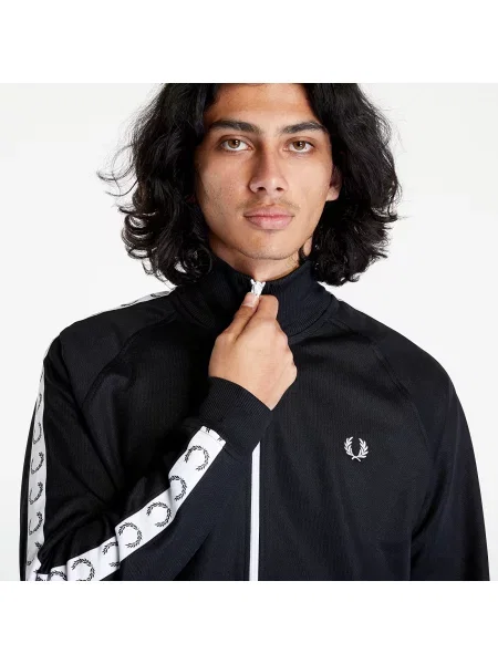 Běžecká bunda Fred Perry černá