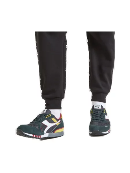 Sneakersy Diadora zamszowe