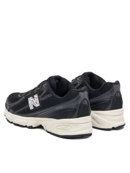 New Balance Sportcipők fekete