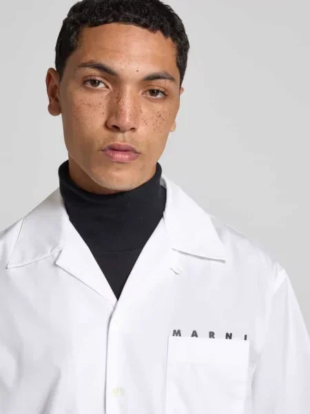 Koszula casualowa o kroju regular fit z nadrukiem z logo Marni biała