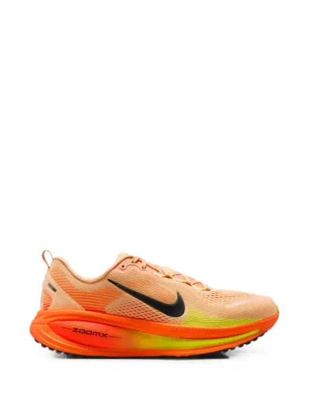 Vestă Nike cu imagine alergare maro