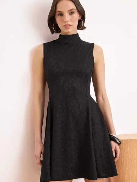 Trendyol Rochie negru