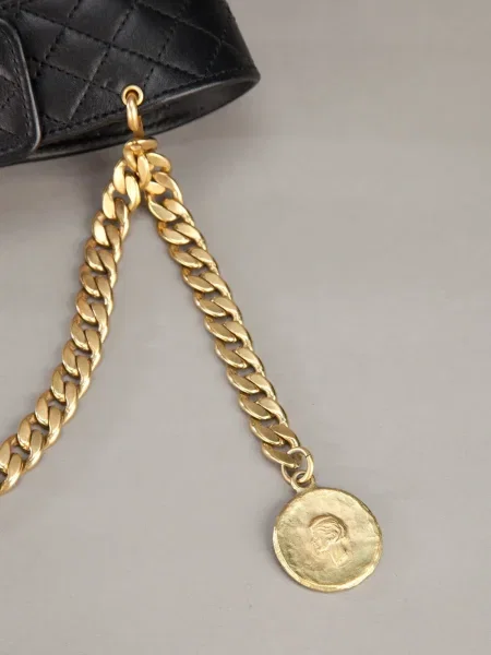 Prošívaný pásek Chanel Pre-owned černý