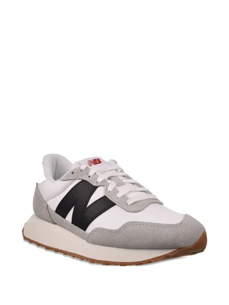 Papuci New Balance din piele de căprioară negru