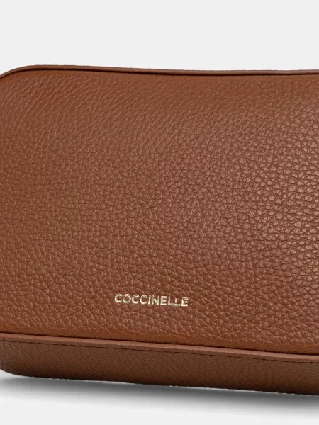 Кожаная сумка Coccinelle черная