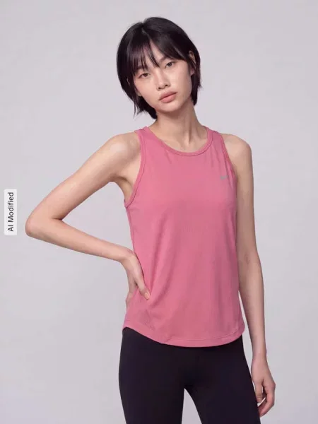 Top sportowy Nike Training z nadrukiem