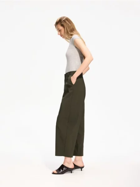 Reserved Pantaloni barrel leg verde