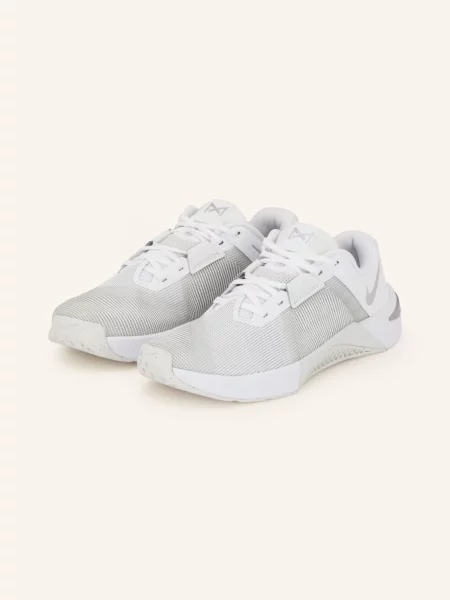 Nike Fitness Obuv Metcon 10 / stříbrná bílá