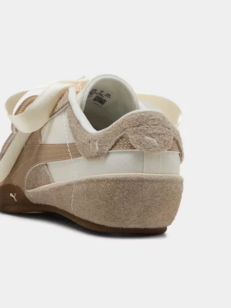 Повседневные кроссовки Puma бежевые