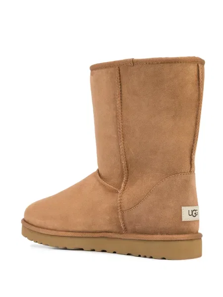 Klasikinės trumpas auliniai batai Ugg ruda