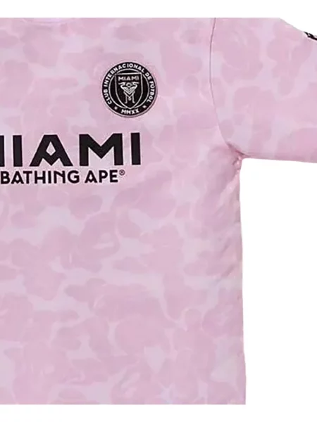 Μπλούζα A Bathing Ape® με σχέδιο ροζ