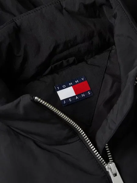 Джинсова куртка Tommy Jeans з високим коміром чорна