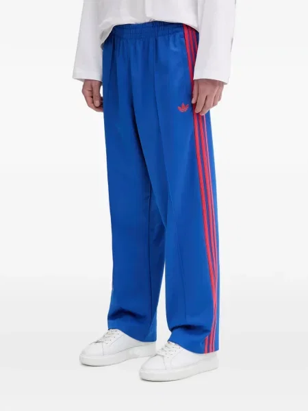 Ριγέ τρέξιμο μπουφάν Adidas με αυτόγραφο καφέ